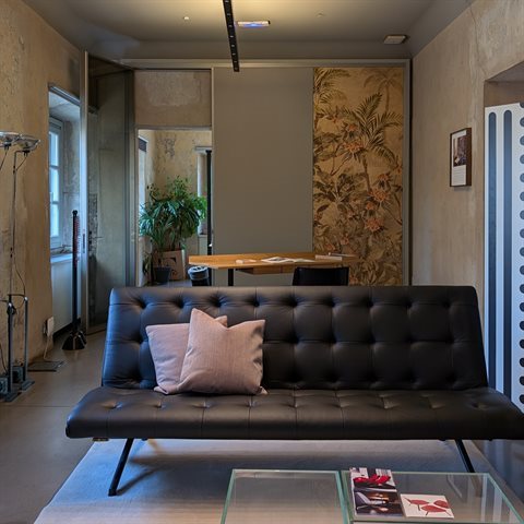 086afb04-b166-402e-994b-75a6ccd38967(0)