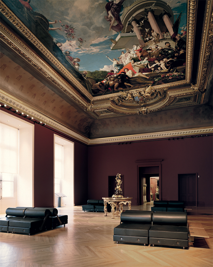 18226183-50f6-4e5b-8d43-d5fb021eb06a(1)