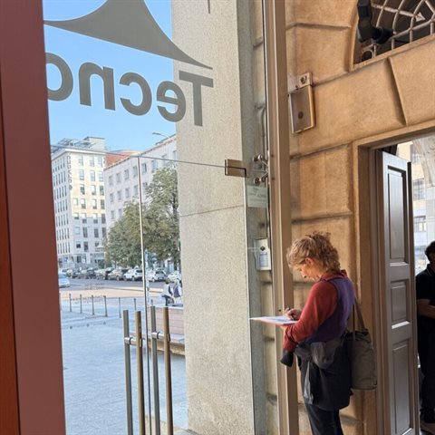 8542d362-4286-4680-8788-069423e4efc8(0)