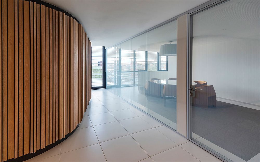 TE_18_Pharmaceutical-Company_ZOOM(0)