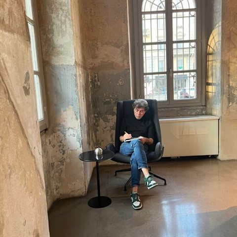 b86231a3-3bc2-4633-9a05-a75f590d2128(0)