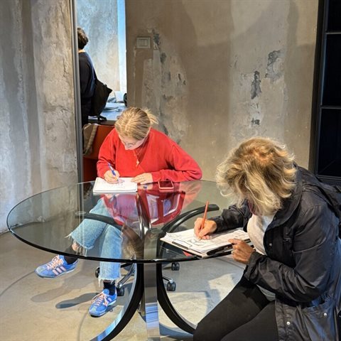 d23e3c75-0778-4d13-8f8c-9e2080f73e92(3)