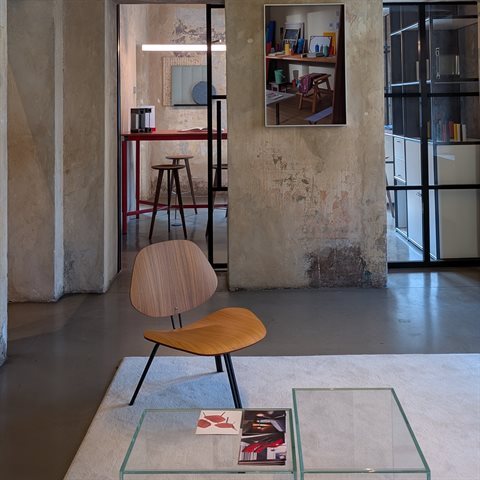 dad73ca0-6dc3-46a9-ab27-dd6dab81429e(5)