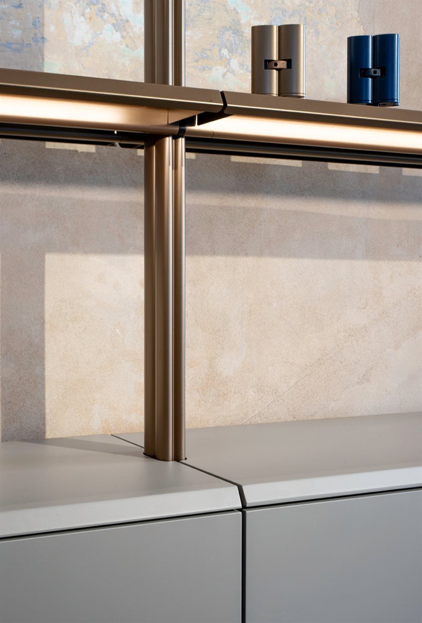 ea05218f-f670-4f5e-bf8f-972d3f2e1c33(0)